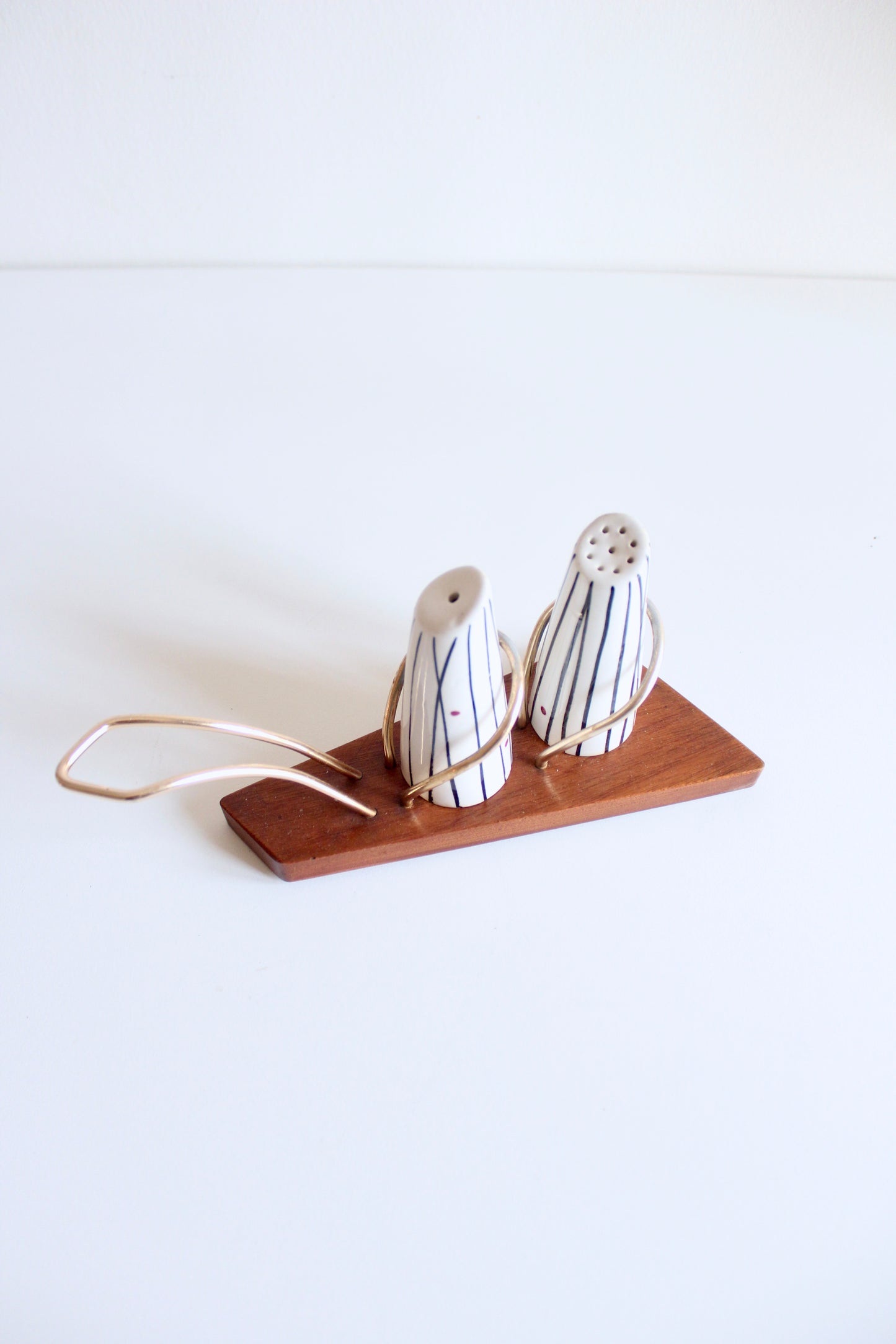Mid-Century Wyncraft Teak Salt & Pepper Set | Scandinavian Modern Design