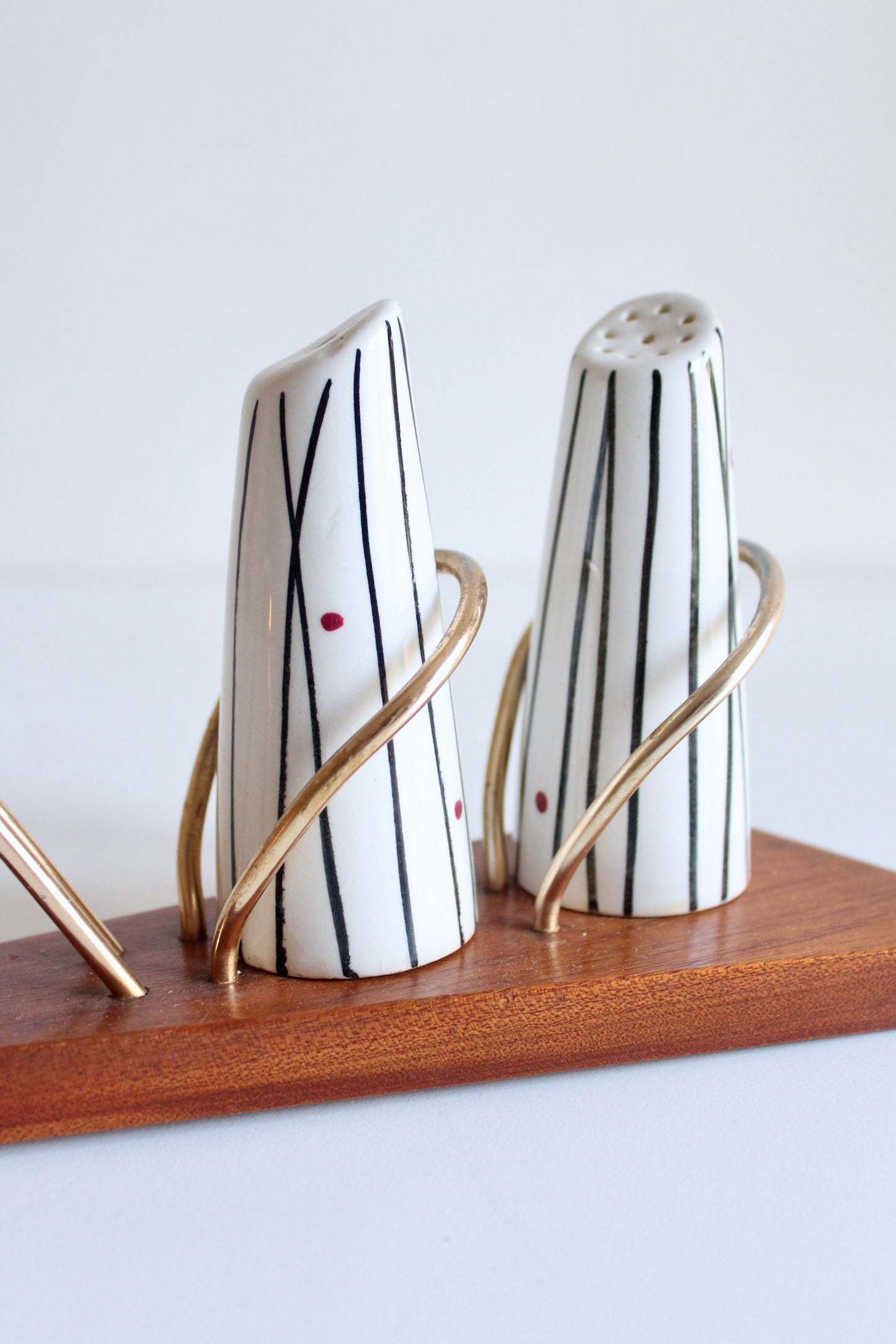 Mid-Century Wyncraft Teak Salt & Pepper Set | Scandinavian Modern Design