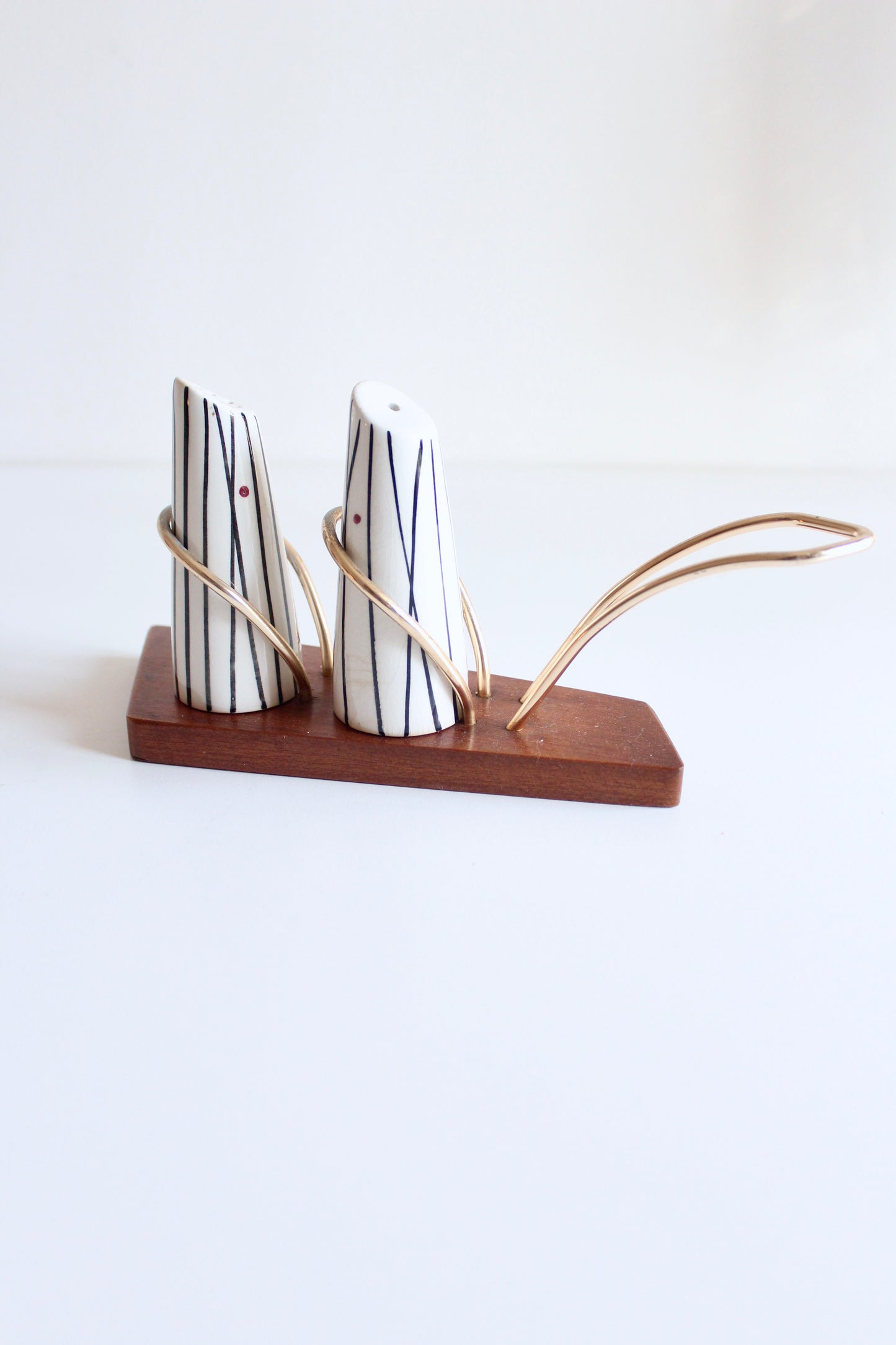 Mid-Century Wyncraft Teak Salt & Pepper Set | Scandinavian Modern Design