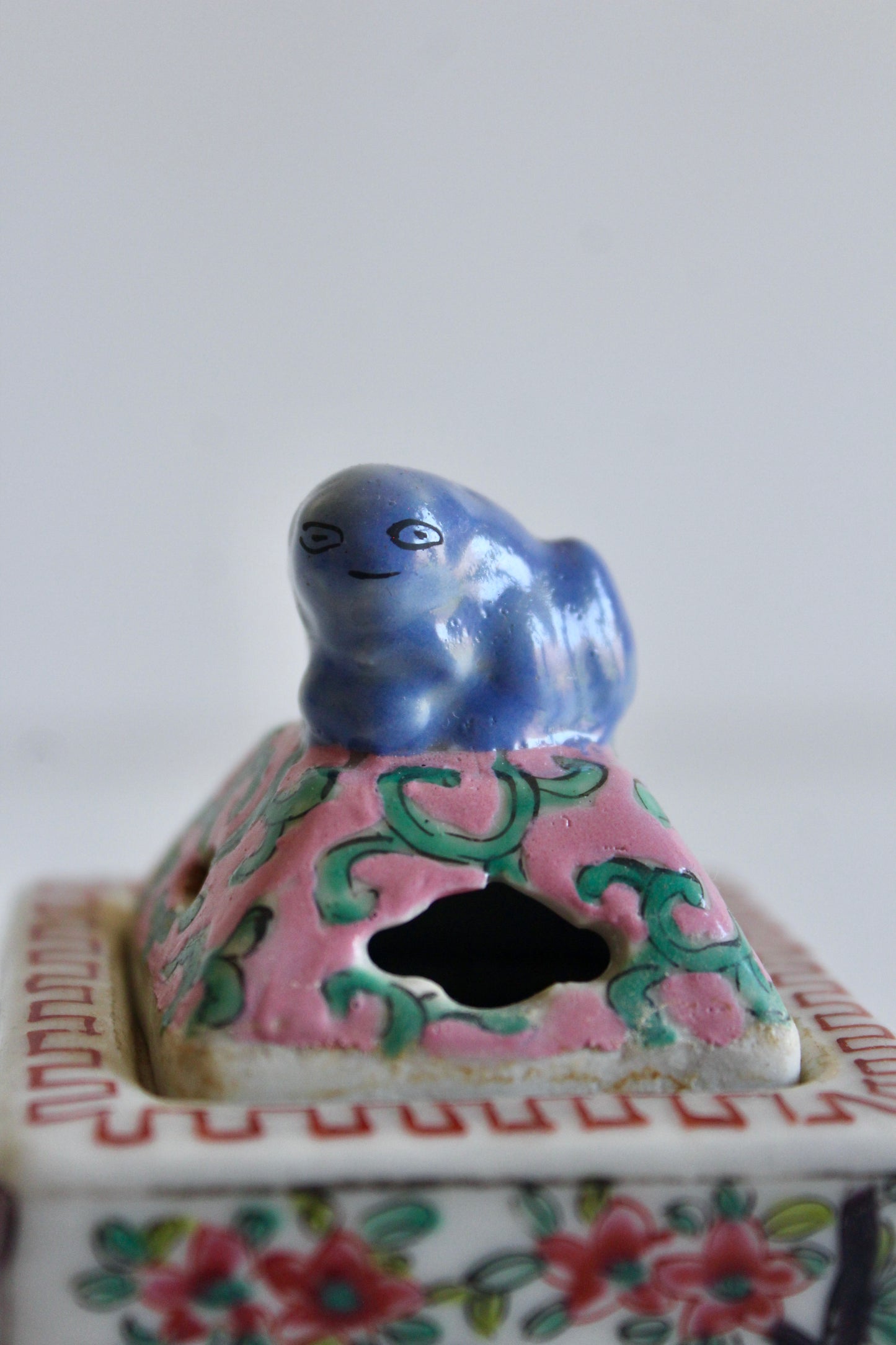 Vintage Chinese Famille Rose Porcelain Incense Burner with Foo Dog Finial