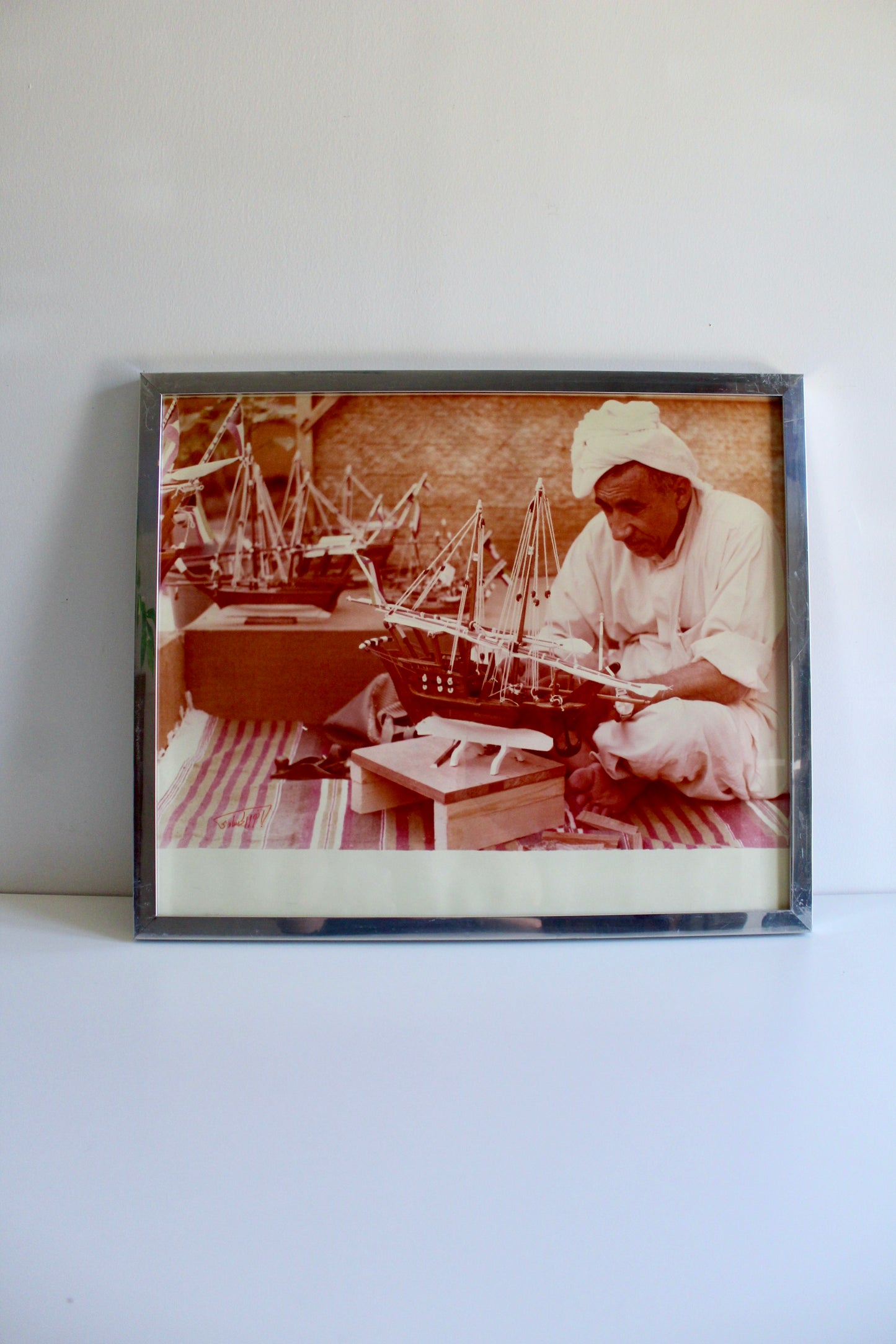 Original Signed 1970s Kuwaiti Photograph by Anwar Al Hasawi – 54 × 64 cm