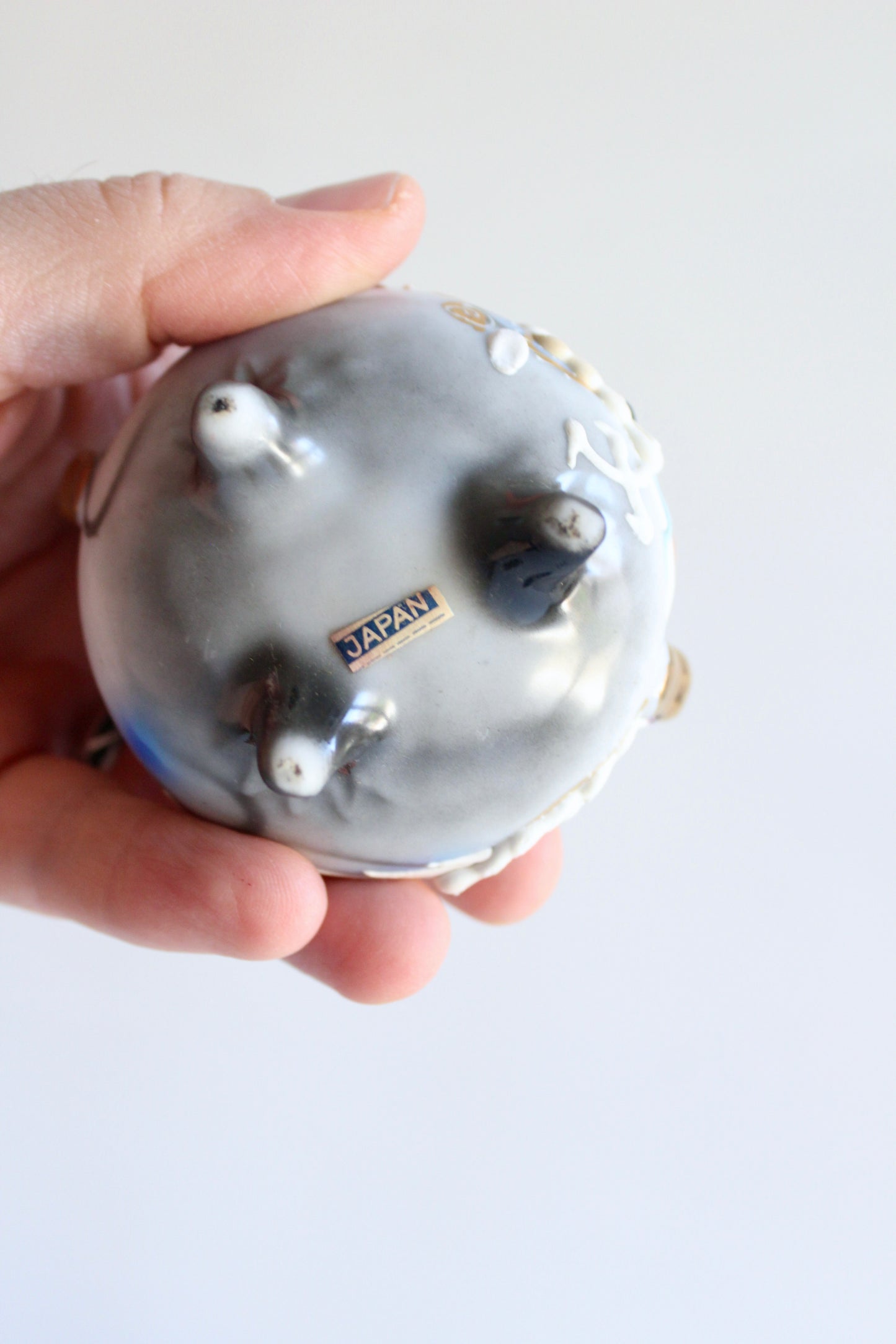 Vintage Japanese Dragon Porcelain Incense Burner (Kōro) with Gilt Handles, c. 1950s–1970s
