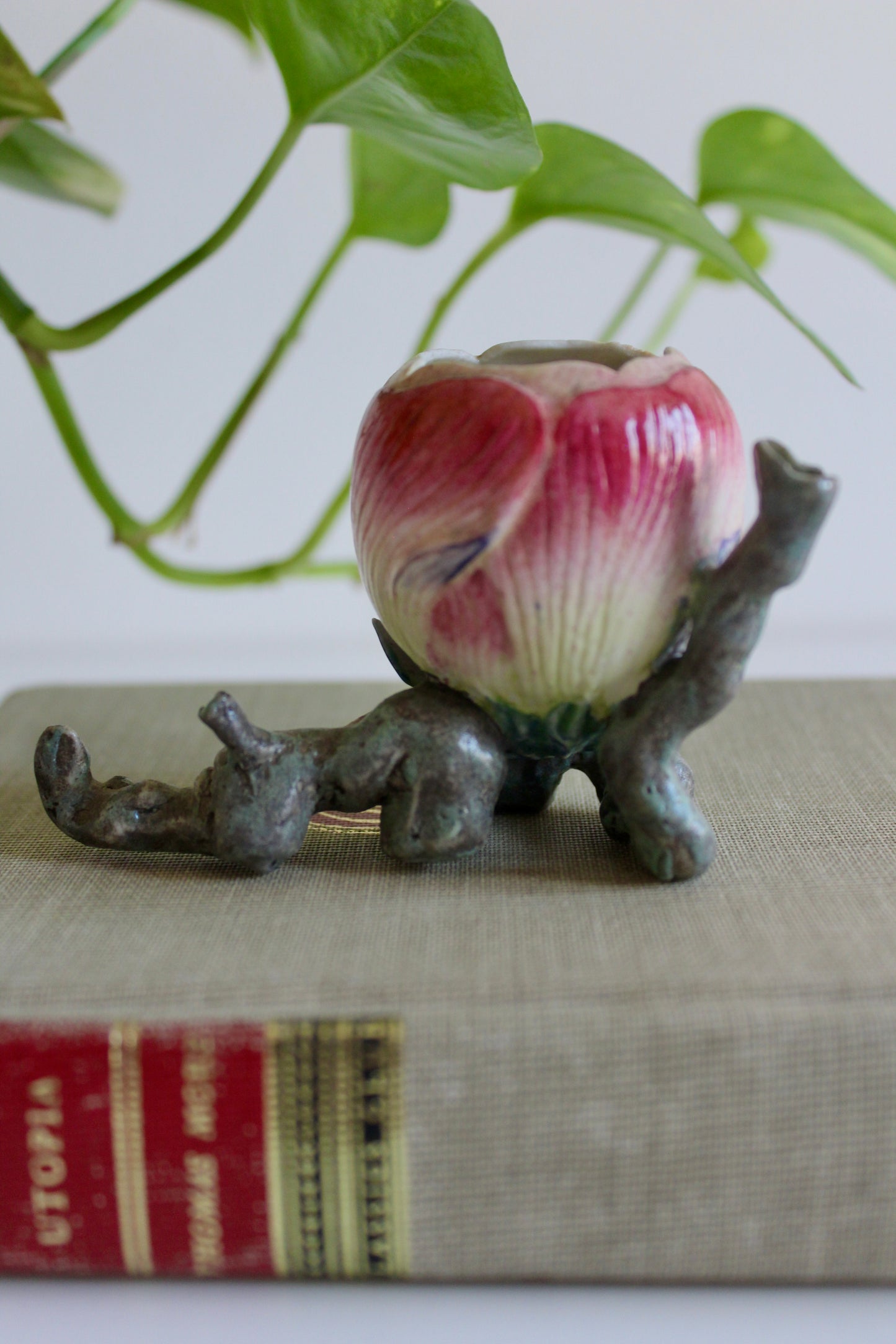 Vintage Majolica Floral Bud Vase / Mubkhar